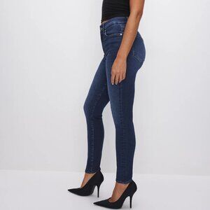 Good American Always Fit Good Legs Skinny Jeans